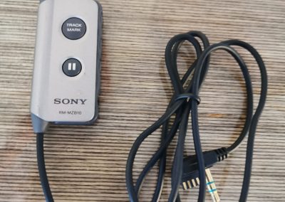 2001 Sony Portable Minidisc Recorder MZ-B100 - eb9df009 726e 49a3 b098 4088379cbba8